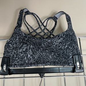 Lululemon Free To Be Bra